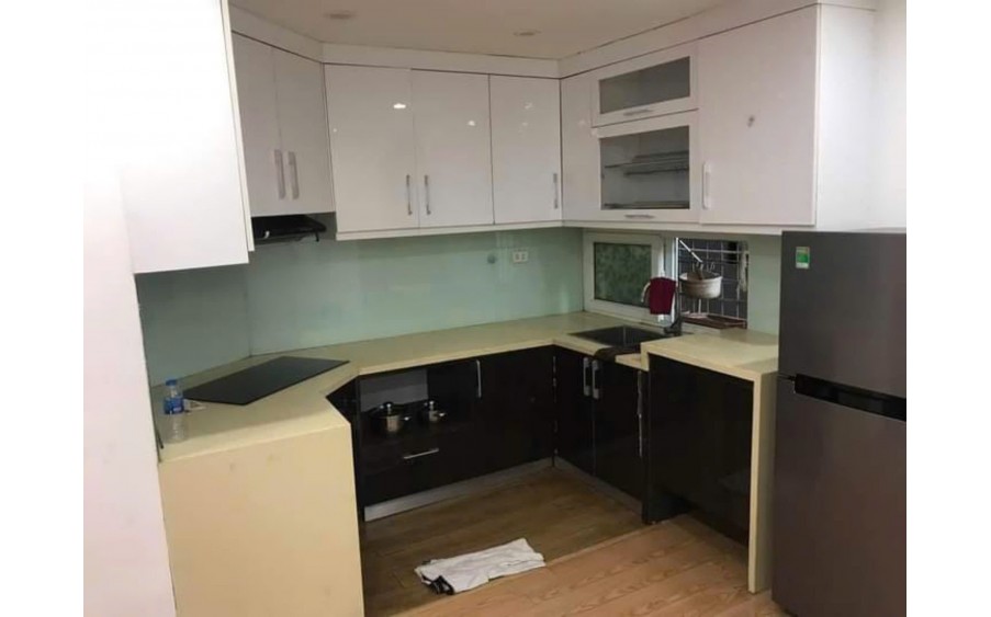 Cho thuê căn hộ tập thể ngõ 167 Phương Mai, Diện tích 100m2, 3 ngủ, 12 Triệu - Ở GĐ, nhóm đi làm